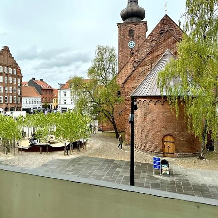 2 Vaerelses Retro Lejlighed Pa Torvet Horsens Zewnętrze zdjęcie